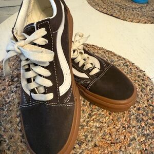 Vans Brown and gum sole